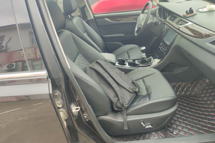 Used Zotye Z500 2016 1.5T Manual Luxury Edition Right Front Seat