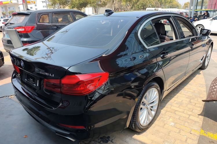 Used BMW 5 Series 2020 525Li Luxury Package
