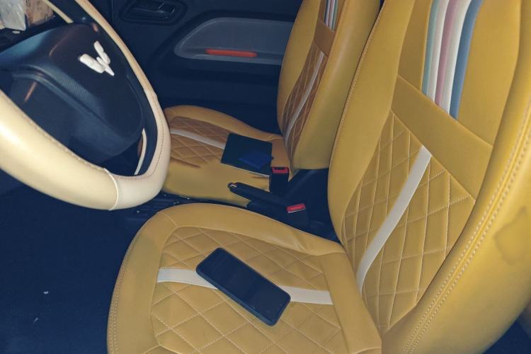 Used Wuling Hongguang MINIEV 2022 Zizai Version Lithium Iron Phosphate Left Front Seat