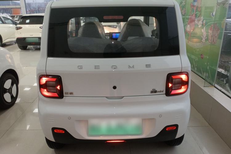 Used Geely Galaxy Panda 2024 Panda Mini 200km Endurance Bear
