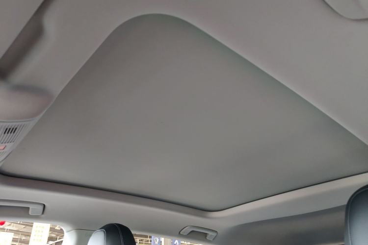 Used Volkswagen Tharu 2025 NewRui 300TSI Prestige Edition Headliner