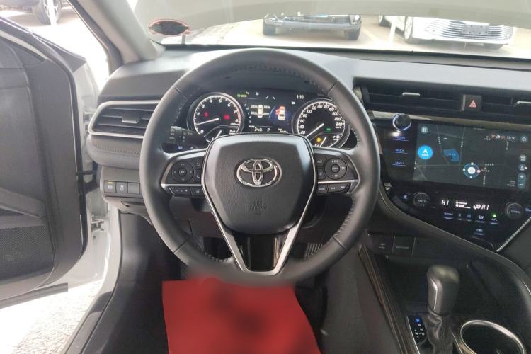 Used Toyota Camry 2019 Revised Version 2.0G Luxury Edition
