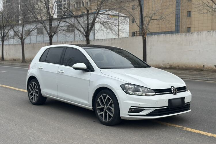 Used Volkswagen Golf 2020 Zhiai Edition 200TSI DSG Comfortable & Ambitious Version