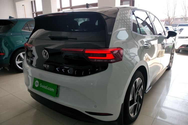 Used Volkswagen ID.3 2023 Upgraded Model Pure Intelligent Enjoyment Version Rear Right 45 Deg