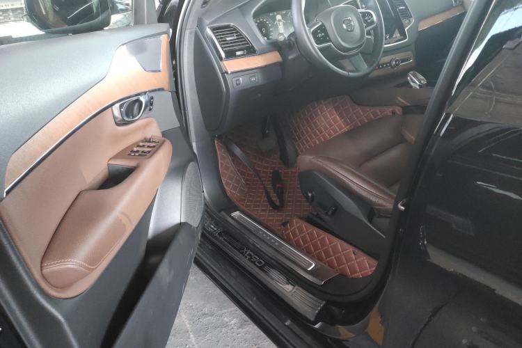 Used Volvo XC90 2021 B6 Zhiyi Luxury Edition 7-Seater
