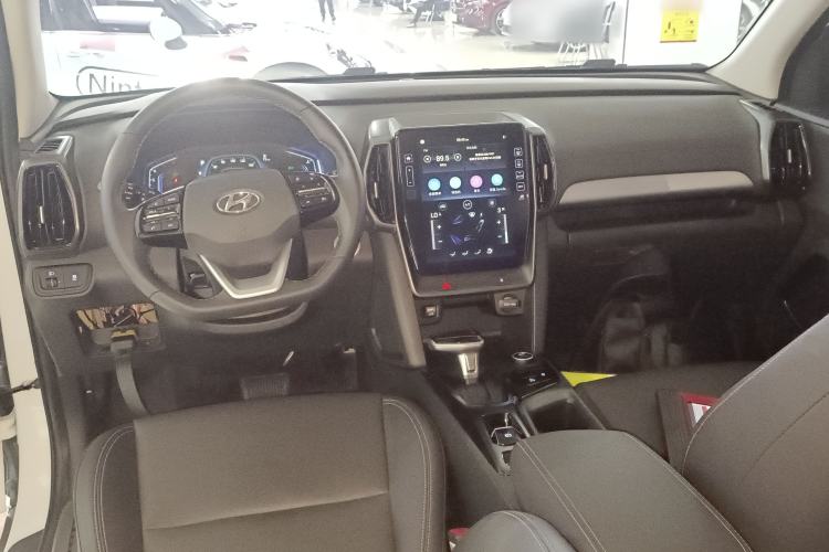 Used Hyundai ix35 2021 2.0L Automatic 2WD GLS Leading Edition Center Console