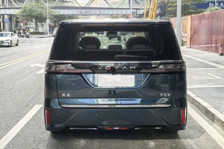 Used VOYAH Dream 2025 PHEV Four-Wheel-Drive Flagship Kunpeng Edition
