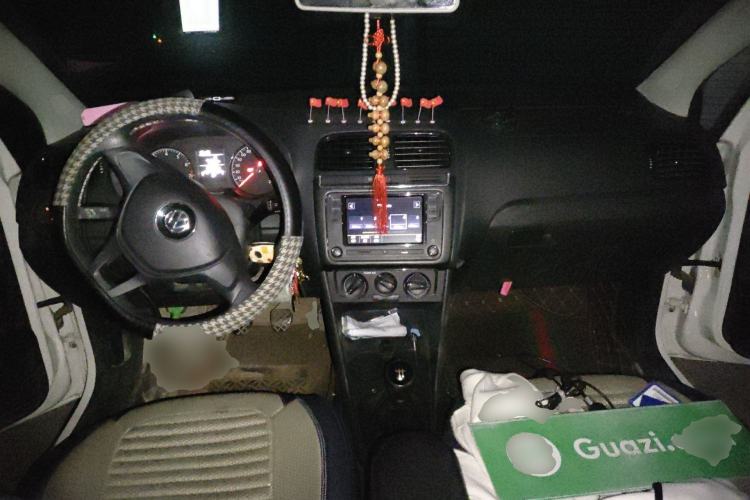 Used Volkswagen Polo 2016 1.4L Manual Fashion Model