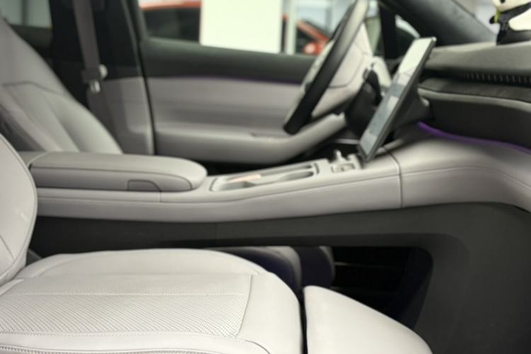 Used Nio EC6 2024 75 kWh