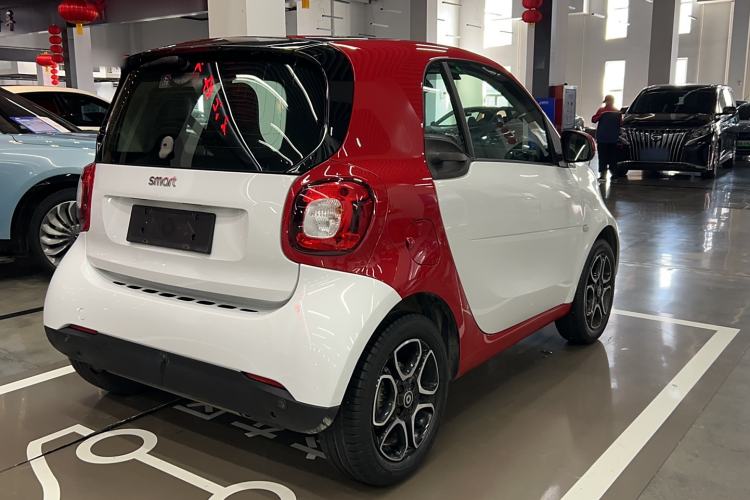 Used smart fortwo 2018 0.9T 66kW Hardtop Pioneer Edition China V Emission Standard