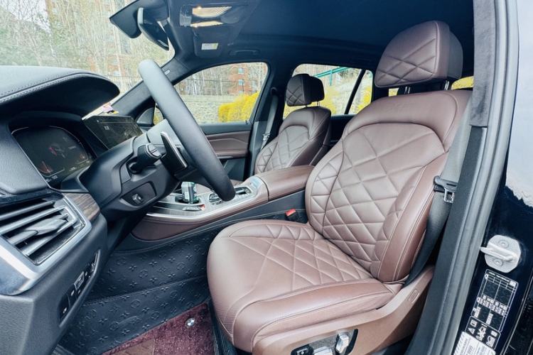 Used BMW X5 2022 xDrive 40Li M Sport Package
