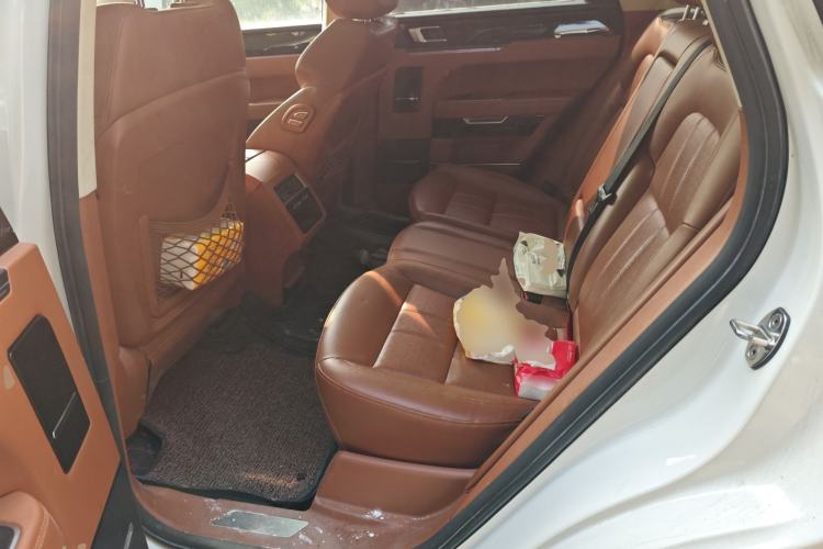 Used Zotye T700 2017 1.8T Dual-Clutch Luxury Model
