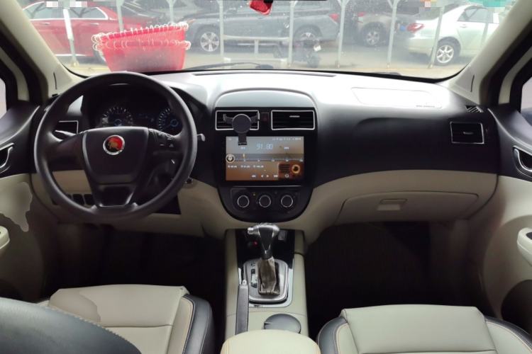 Used FORTHING Joyear XV 2016 1.6L CVT Comfort Model Center Console