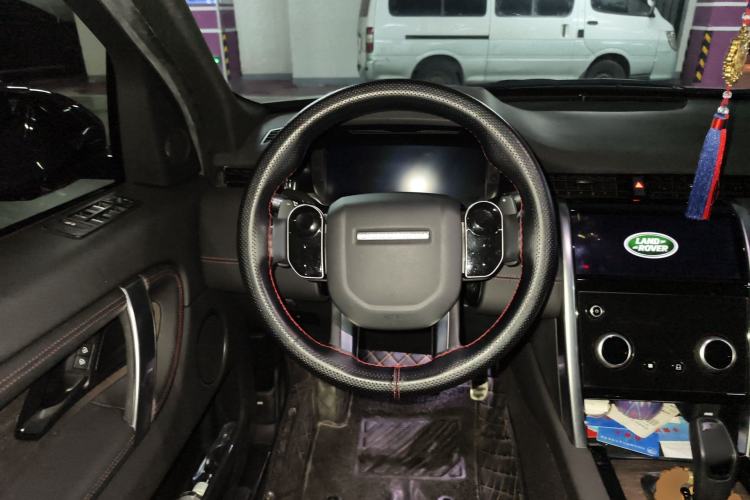 Used Land Rover Discovery Sport 2021 249 PS R-Dynamic SE Performance Tech Edition 5 Seats Steering Wheel