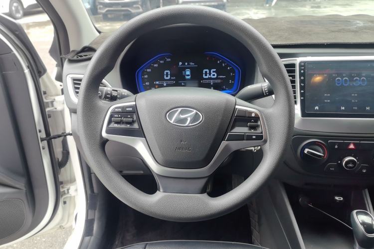 Used Hyundai Verna (new generation) 2020 1.4L CVT GLS Cool Edition