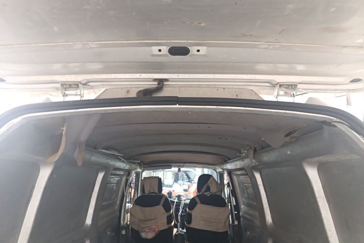 Used Wuling EV50 2020 Pure Electric Van Logistics Vehicle with Penghui Heated Battery