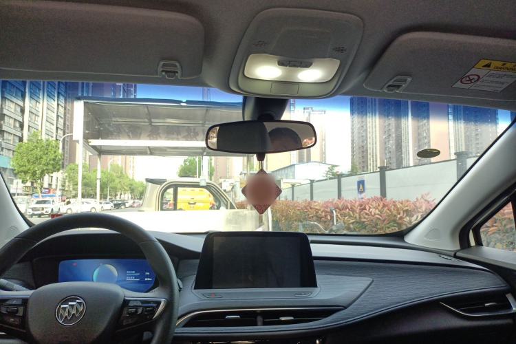 Used Buick Velite 6 2024 450km Range Commuter Version
