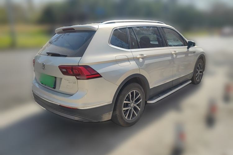 Used Volkswagen Tiguan L 2017 330TSI Automatic Two-Wheel Drive Luxury Edition