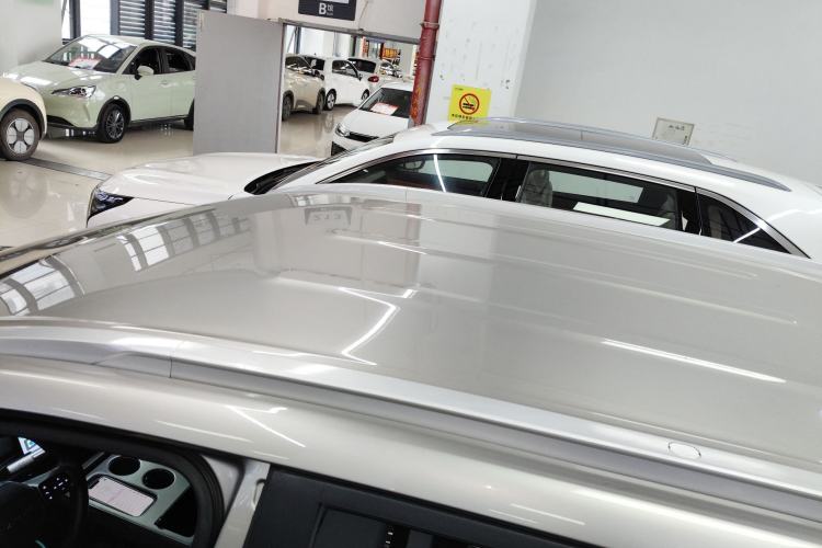 Used AION Y 2022 Plus 70 Enjoy Edition Roof