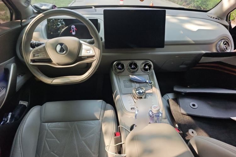 Used Denza N8 2023 Four-Wheel Drive Ultra-Hybrid Flagship Six-Seater Version
