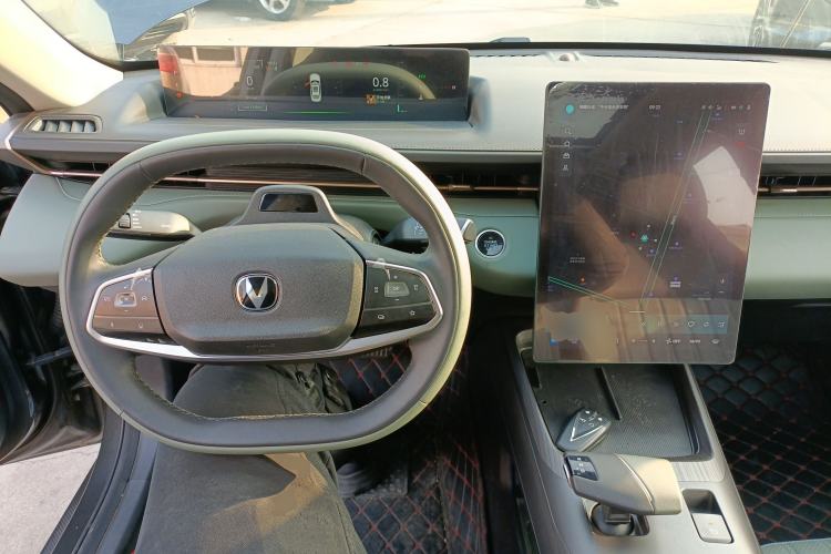 Used CHANGAN Eado DD 2023 Blue Whale NE 1.5T GDI DCT Flagship Model Center Console