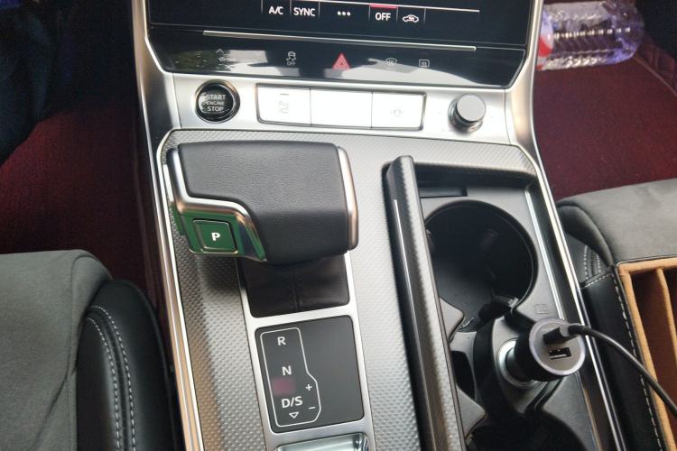 Used Audi A6L 2023 Revised 45 TFSI Prestige Dynamic Edition Gear Lever