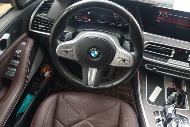 Used BMW X5 2022 xDrive 30Li Luxury M Sport Package