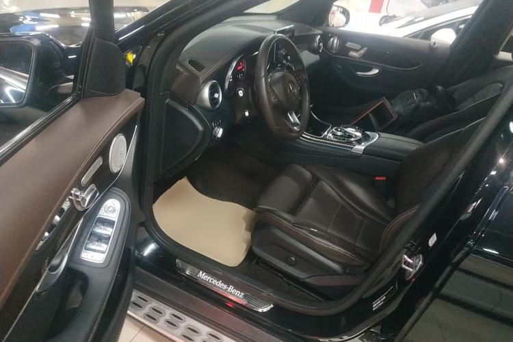 Used Mercedes-Benz GLC 2018 GLC 260 4MATIC Luxury Model
