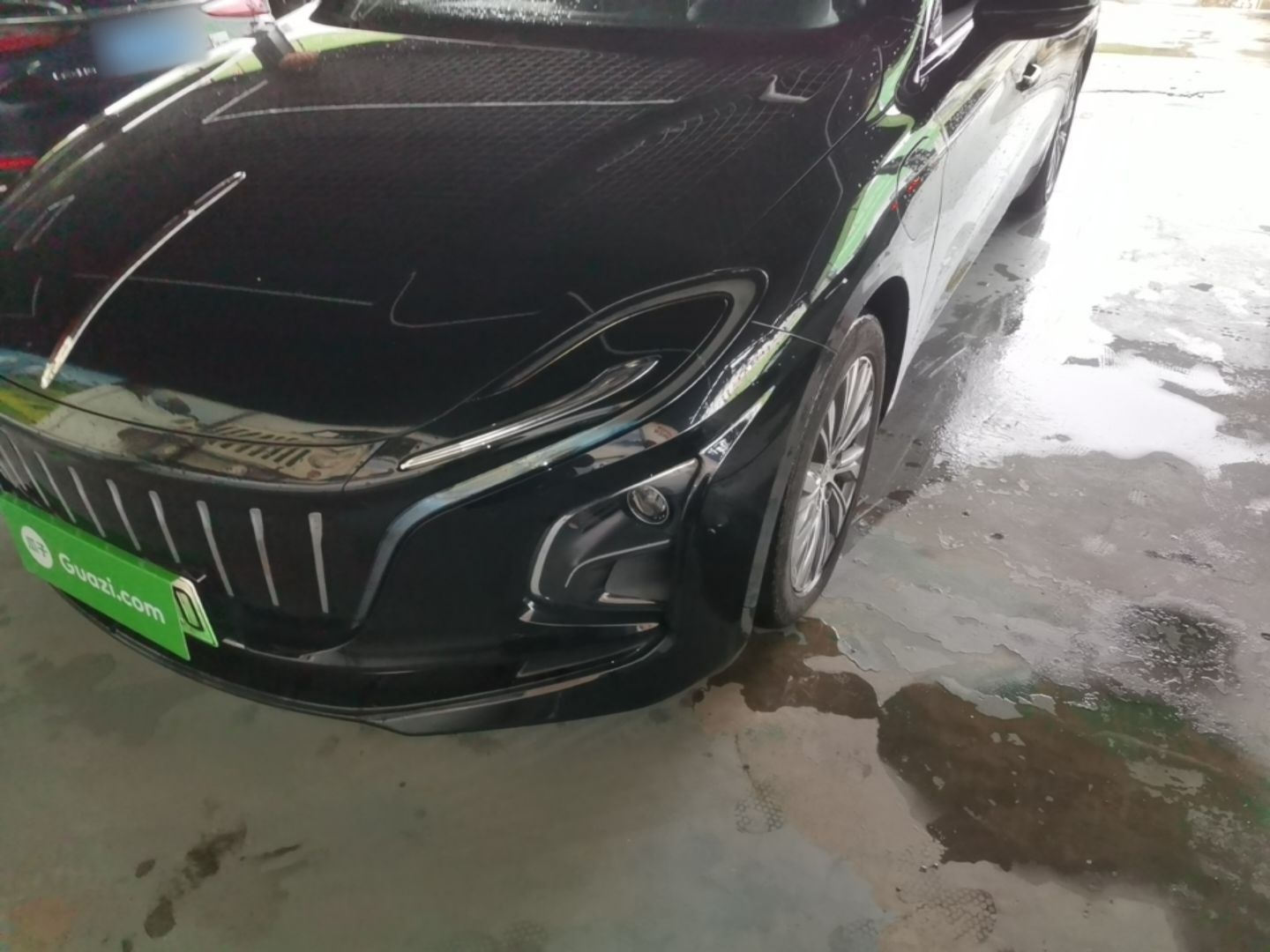 Hongqi E-QM5 2022 431 km Charge & Enjoy Edition — снимка 8
