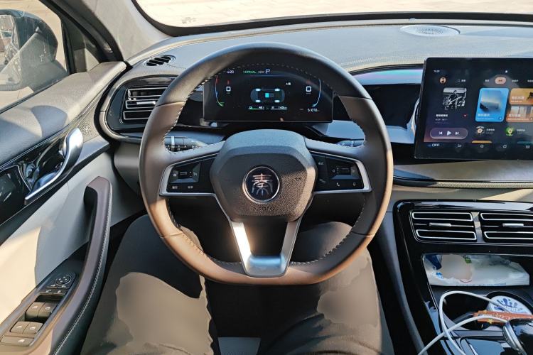 Used BYD Qin PLUS 2024 HONOR Edition DM-i 55KM Leading Model
