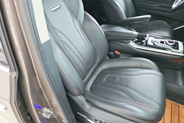 Used SAIC MAXUS G20 2020 2.0T Gasoline Automatic Luxury Executive Edition