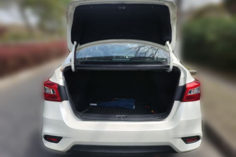 Used Nissan Sylphy 2022 Classic 1.6XE CVT Comfort Edition Trunk