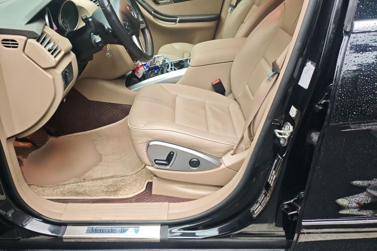 Used Mercedes-Benz R-Class 2017 R 400 4MATIC Exclusive Edition
