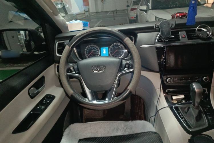 Used Huasong 7 2015 2.0T Automatic Comfort Model
