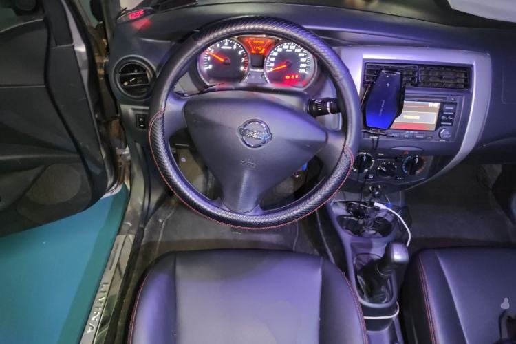 Used Nissan Livina 2013 1.6XE Manual Comfort Edition Steering Wheel