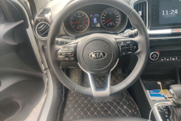 Used Kia kx1 Stonic 2021 1.4L CVT Fun & Sunroof Model