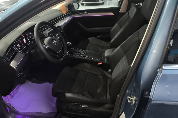 Used Volkswagen Variant 2018 380TSI Two-Wheel Drive Comfort Edition
