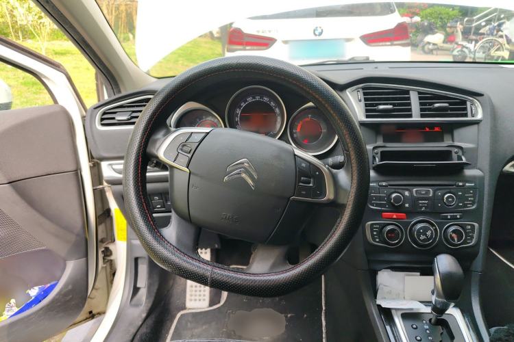 Used Citroen C4L 2013 1.6 THP Automatic Impression Edition Steering Wheel