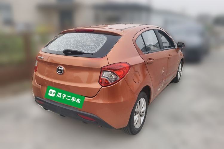 Used Brilliance H220 2014 1.5L AMT Sunroof Version
