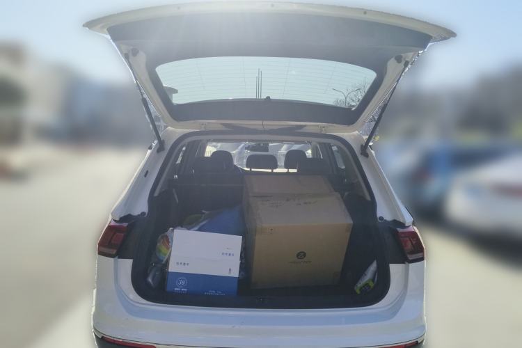 Used Volkswagen Tiguan L 2017 330TSI Automatic Two-Wheel Drive Luxury Edition Trunk