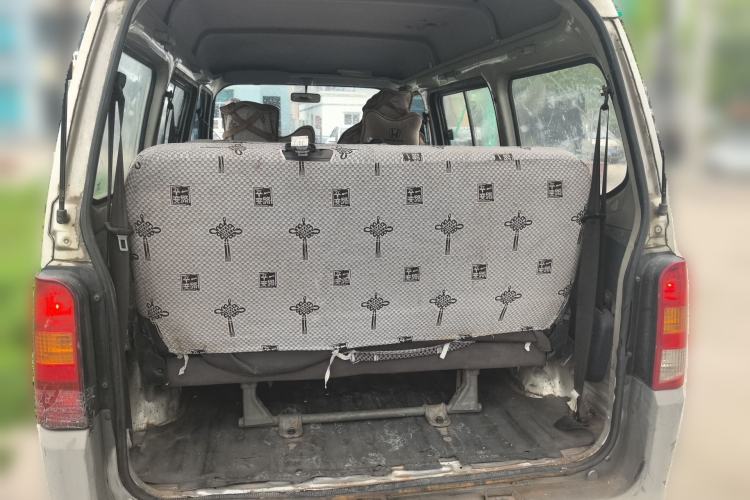 Used Wuling Zhiguang 2015 1.2L Practical LS-I Model Trunk