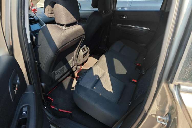 Used Peugeot 3008 2015 1.6THP Automatic Classic Edition