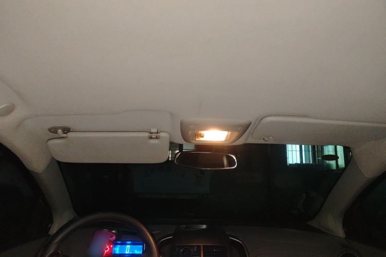 Used Chevrolet Aveo Sonic 2011 Sedan 1.4L MT SL
