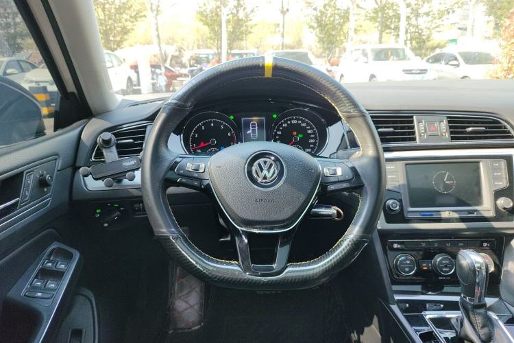 Used Volkswagen Lamando 2017 280TSI DSG Comfort Edition
