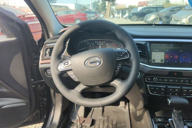 Used GAC Trumpchi GS8 2017 320T Two-Wheel Drive Luxury Smart Connectivity Version (7 Seats)
