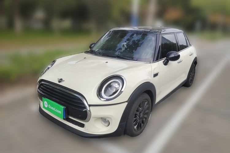Used MINI MINI 2019 1.5T COOPER Classic Edition Five-Door Version
