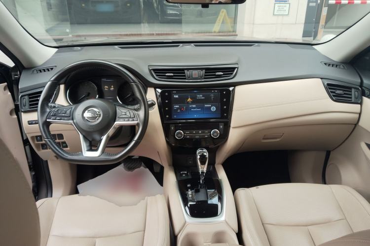 Used Nissan X-Trail 2019 2.0L CVT Smart Connect Comfort Edition 2WD Center Console