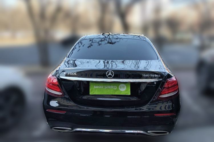 Used Mercedes-Benz E-Class 2016 E 300 L Sporty and Stylish Model