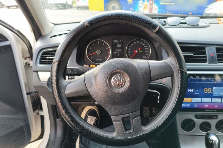 Used Volkswagen Gran Lavida 2013 1.4 TSI Automatic Comfort Model
