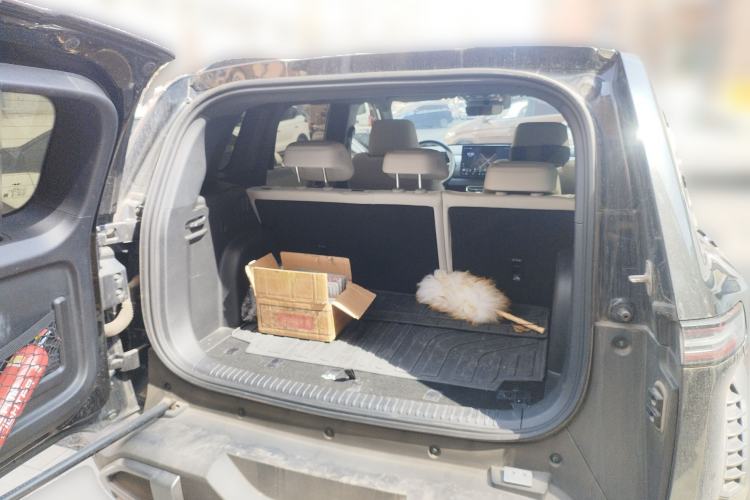 Used Formula Leopard Titanium 3 2025 501 km All-Wheel Drive Intelligent Driving Max Edition
